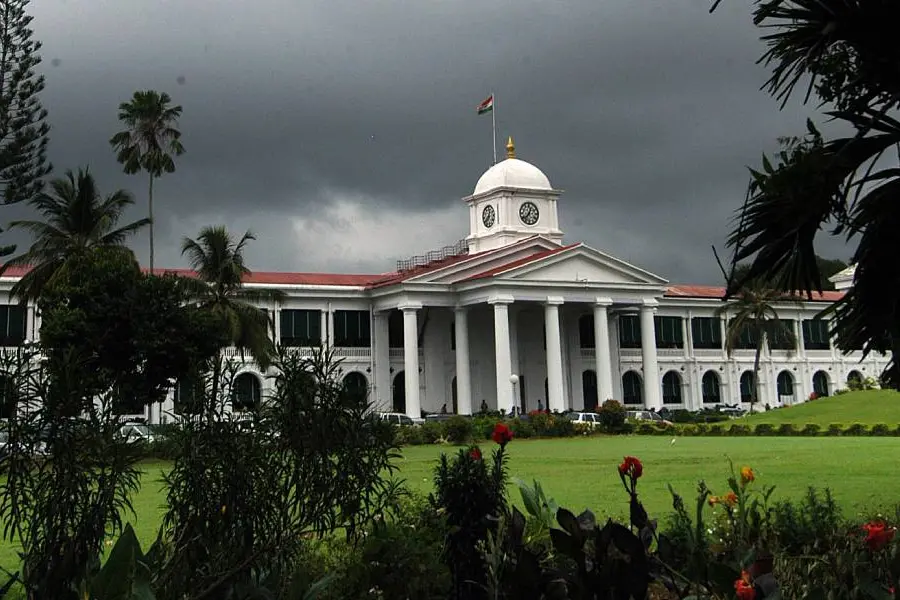 Kerala secretariat employees to be graded on the basis of efficiency