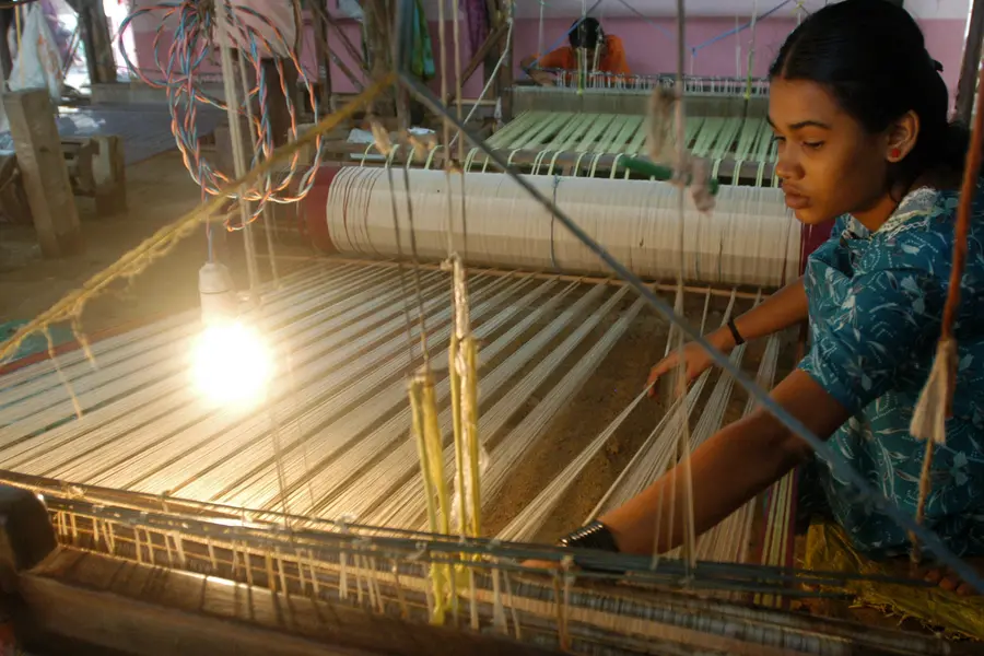 Govt grants Rs 25 crore extra for free handloom school uniform scheme