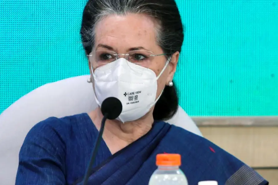 Sonia Gandhi to continue as Congress chief