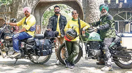 Jagjit Singh Mann and his wife Parminder Kaur with relatives