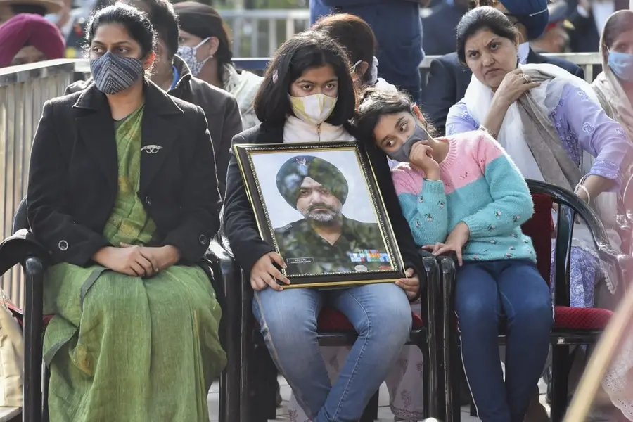 Chopper crash: Lt Col Harjinder Singh cremated in Delhi, daughter performs last rites