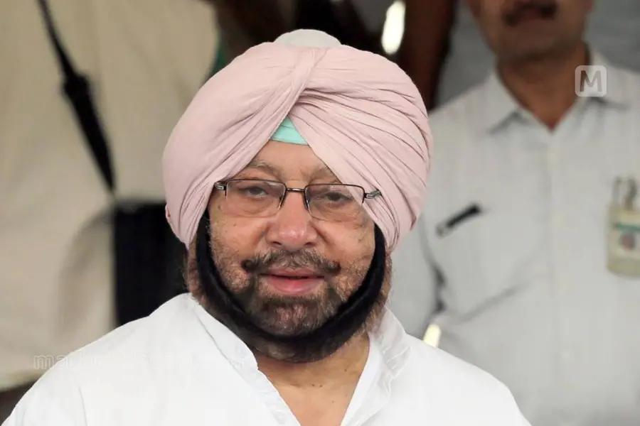 Speculation over Amarinder's next move, may launch party on Wednesday