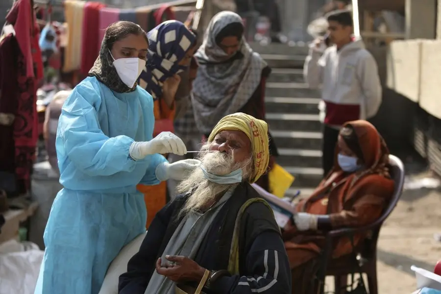 Omicron reportedly has 30+ mutations in spike protein region, may bypass vaccines: AIIMS chief