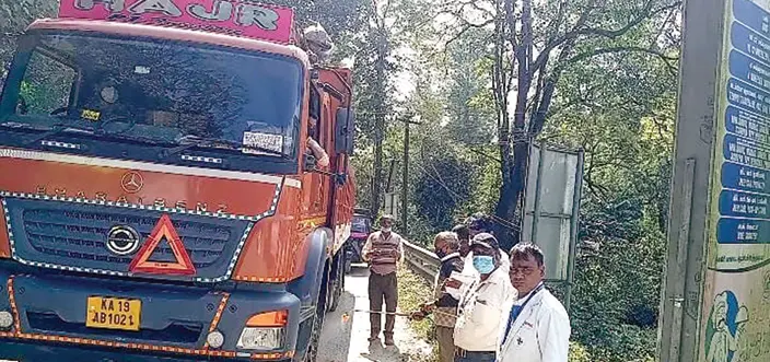 Special surveillance on carrier vehicles coming from Kerala which have cattle and birds.