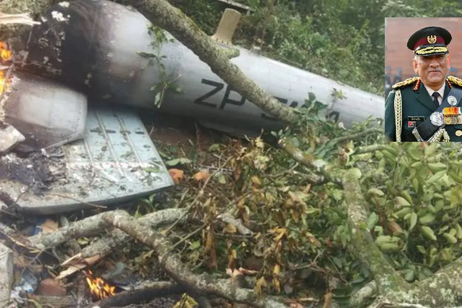 Helicopter carrying Chief of Defence Staff Bipin Rawat crashes in TN