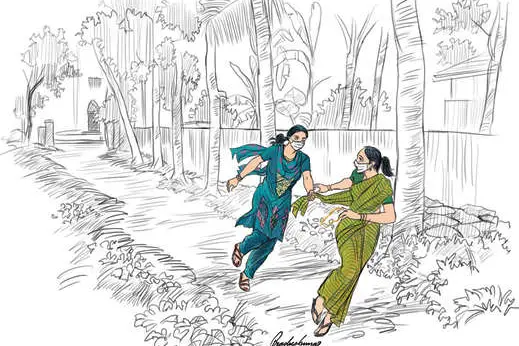 41-yr-old lady staff in Kottayam chases chain snatcher for 200m; hands her to police