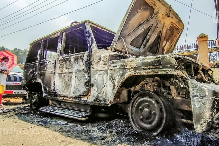 Migrant labourers in Kizhakkambalam camp dodge media after violence