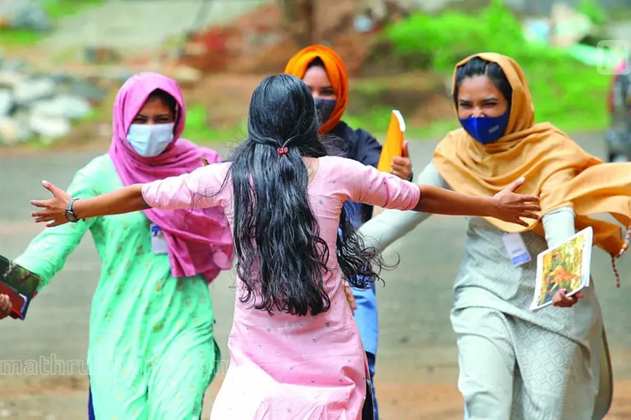1st yr degree students who are under 18 years can also attend classes without vaccination