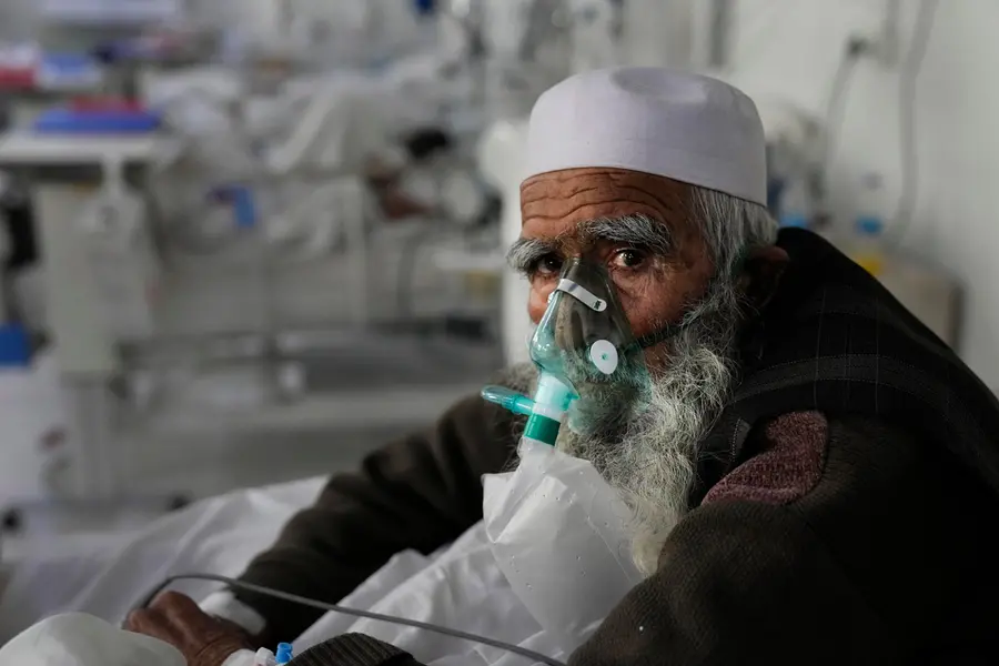 India witnesses slight increase in daily COVID cases, logs 30,615 infections in past 24 hours