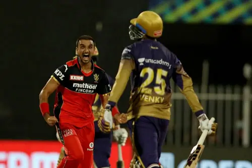 Harshal Patel (L) | ANI