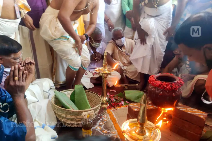 Attukal Pongala ritual begins after lighting main hearth