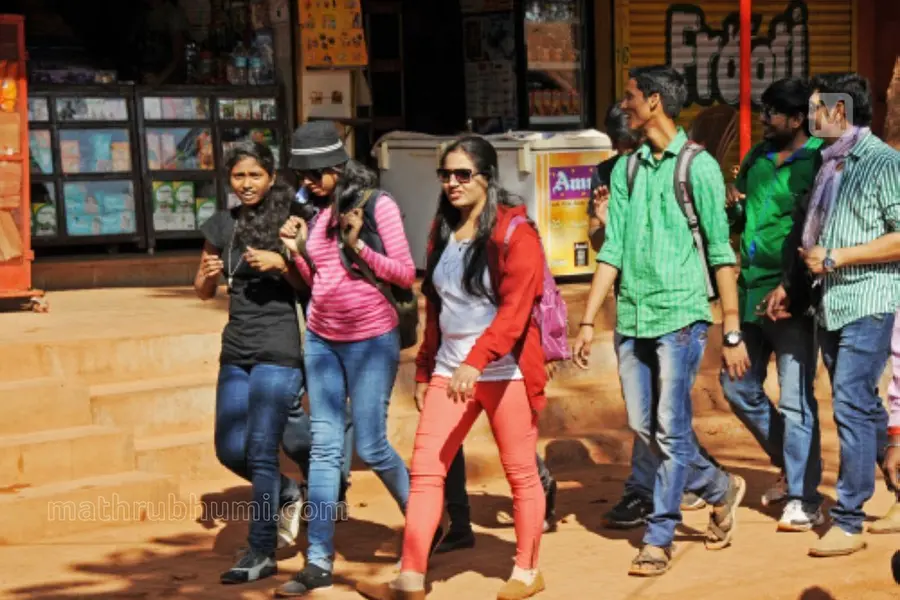 Kerala records lowest male-female literacy gap in India at 2.2 percent