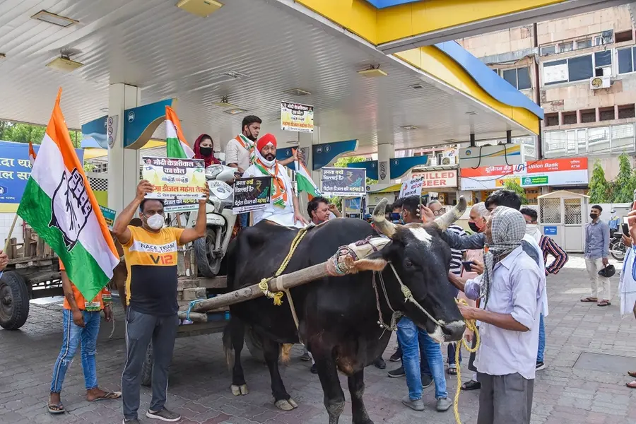 Sonia Gandhi demands rollback in fuel price hike as Congress holds protests
