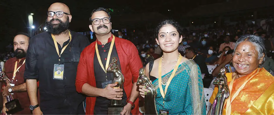 Award winner, Sudheesh, Siddharth Siva, Jayasurya, Anna Ben and Nanchiyamma