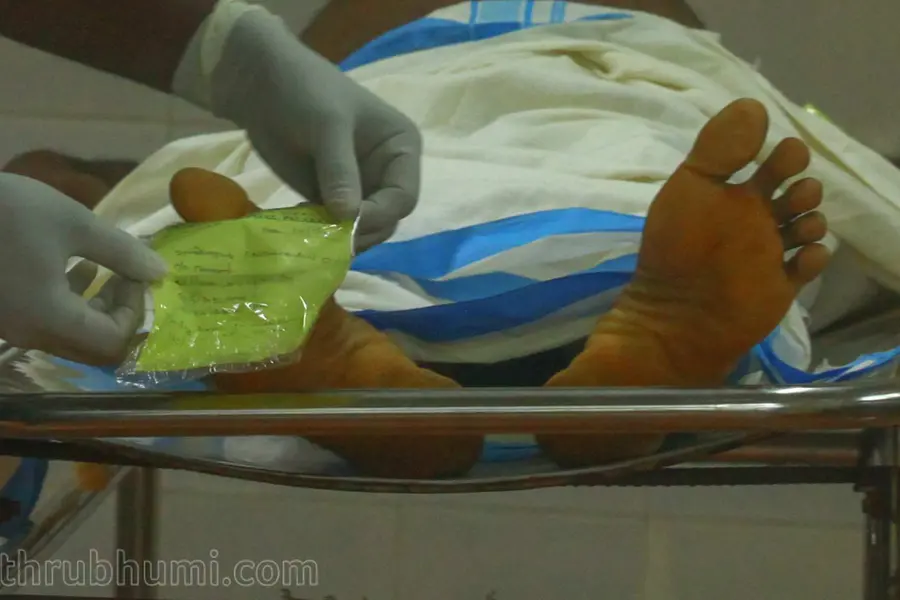 മുഖ്യമന്ത്രിയുടെ കണക്കില്‍ കോവിഡ് മരണം 16,170, കേരള മിഷന്റെ മറുപടിയില്‍ 23,486: പൊരുത്തക്കേട്‌