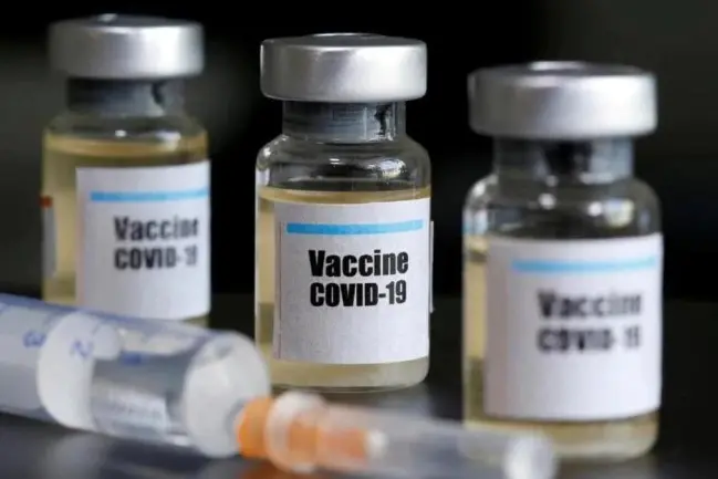 US clears Moderna vaccine for COVID-19, 2nd shot in arsenal