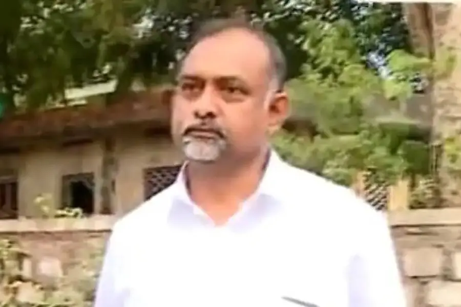 കാര് കത്തിക്കലില് ട്വിസ്റ്റ്; പദ്ധതിയിട്ടത് 33 മണ്ഡലങ്ങളിലെ തിരഞ്ഞെടുപ്പ് അട്ടിമറി, ഷിജുവര്ഗീസ് അറസ്റ്റില്