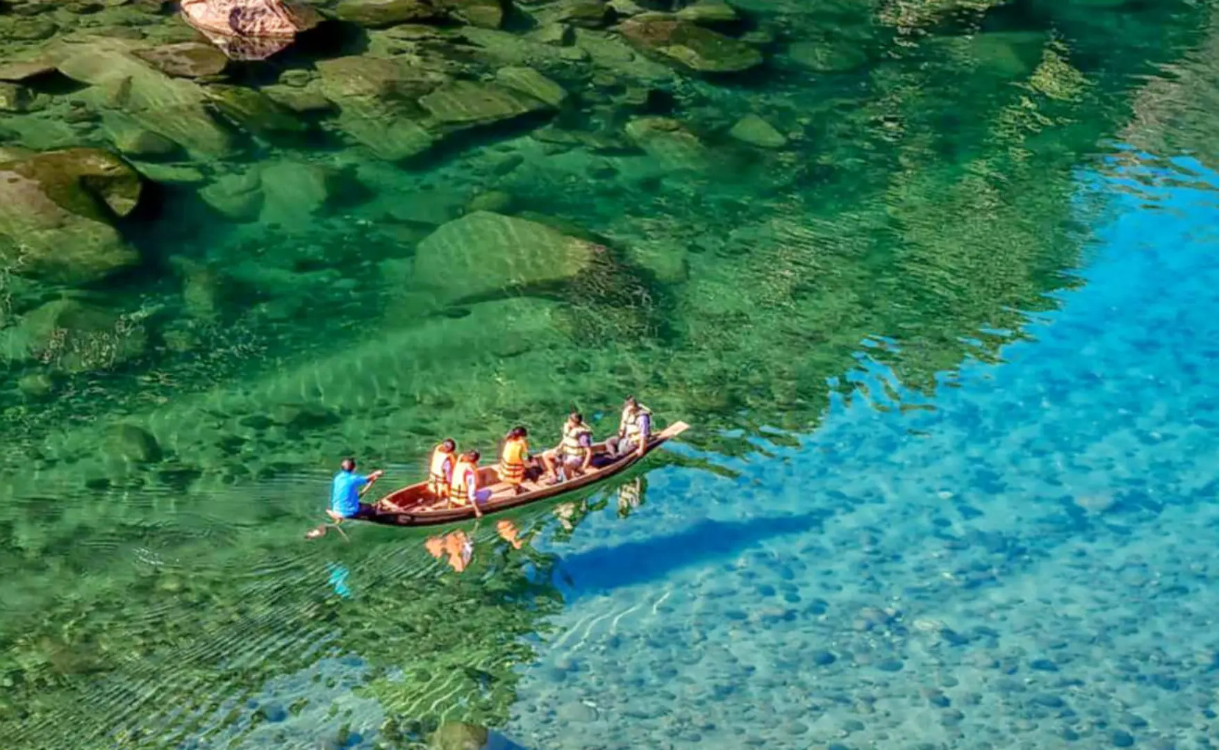 Umngot river; Photo: twitter.com|Phoenixwing_7