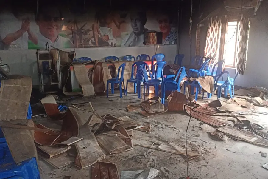 Conflict in Balussery; Congress office set on fire, car vandalized