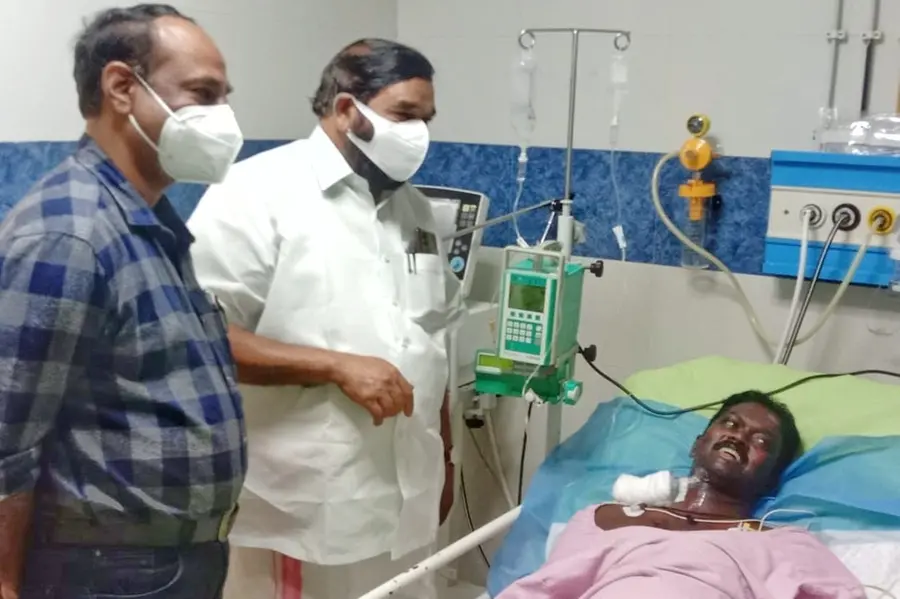 Vava Suresh agreed to take rest and follow precautions while catching snakes: Minister VN Vasavan