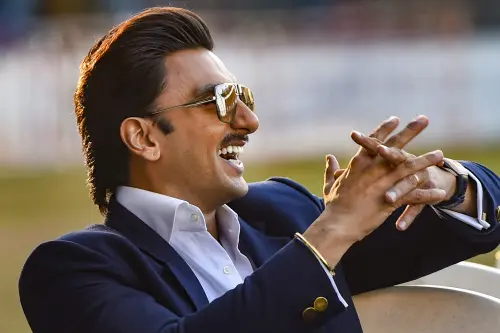 Ranveer Singh pens a heartfelt birthday wish for 'original sakht jaan' Kapil Dev on birthday