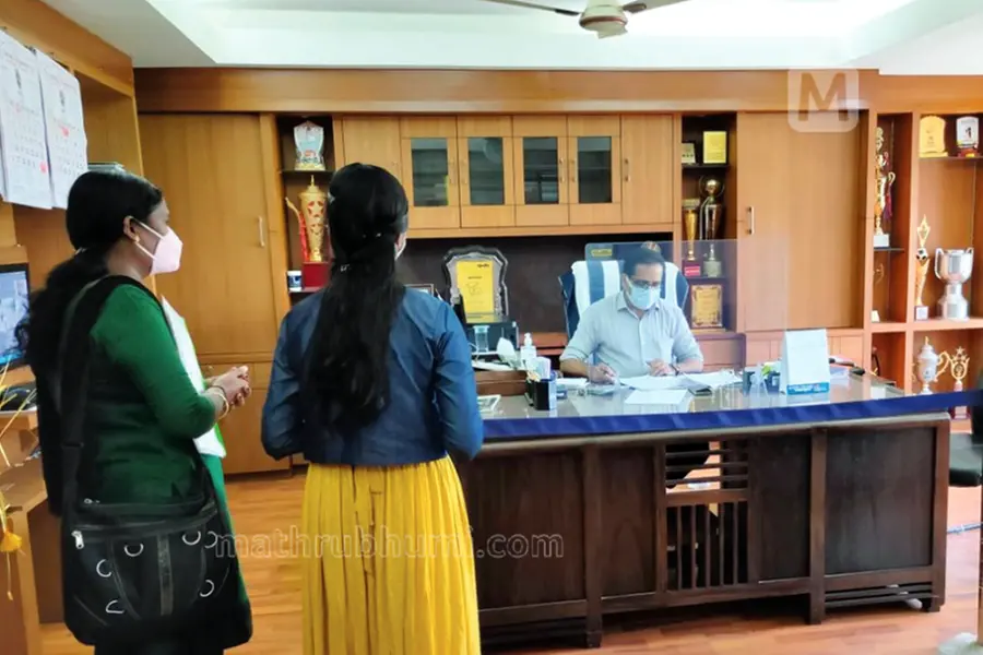 Manju’s daughter joins Farook College in Kozhikode