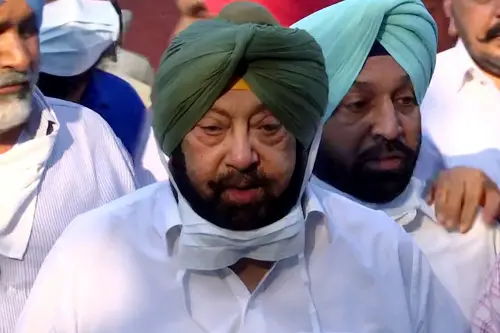 Amarinder hits back at Rawat, says Cong in pathetic state in Punjab