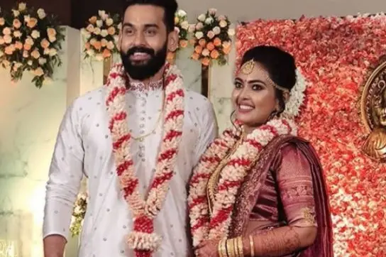 TV stars Mridula Vijay, Yuva Krishna enter wedlock, see pics