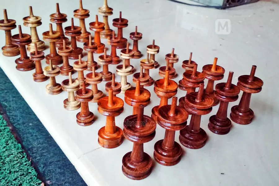 Working in film editing industry; but passion brings this artist to miniature art