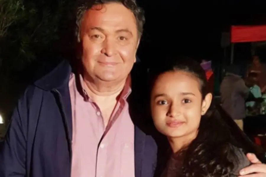 Child actress Meenakshi pens emotional note after Rishi Kapoor's demise