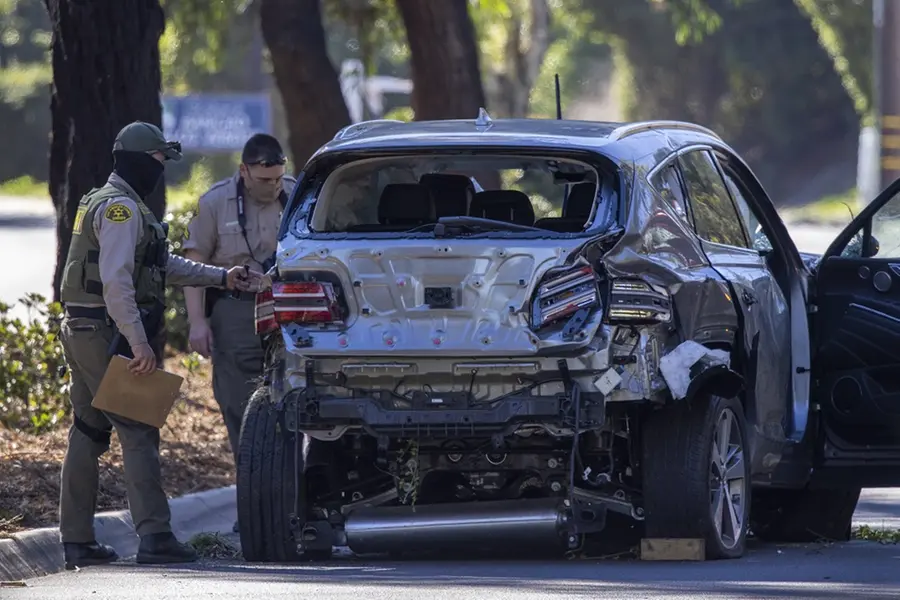 Tiger Woods seriously injured in California car crash