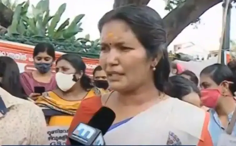 Laya Rajesh | Screengrab: Mathrubhumi News