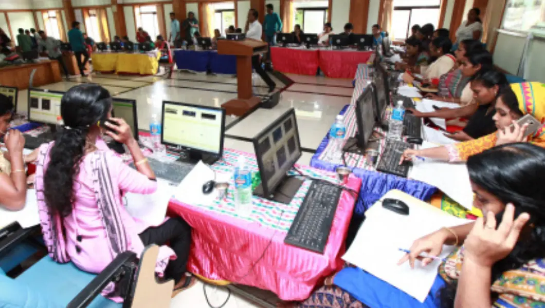 Webcasting at polling booth | Photo: Mathrubhumi Archives