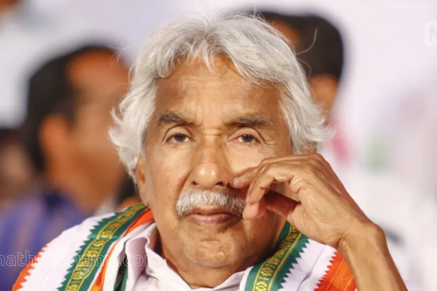 Oommen Chandy dismisses rumours of contesting from TVM