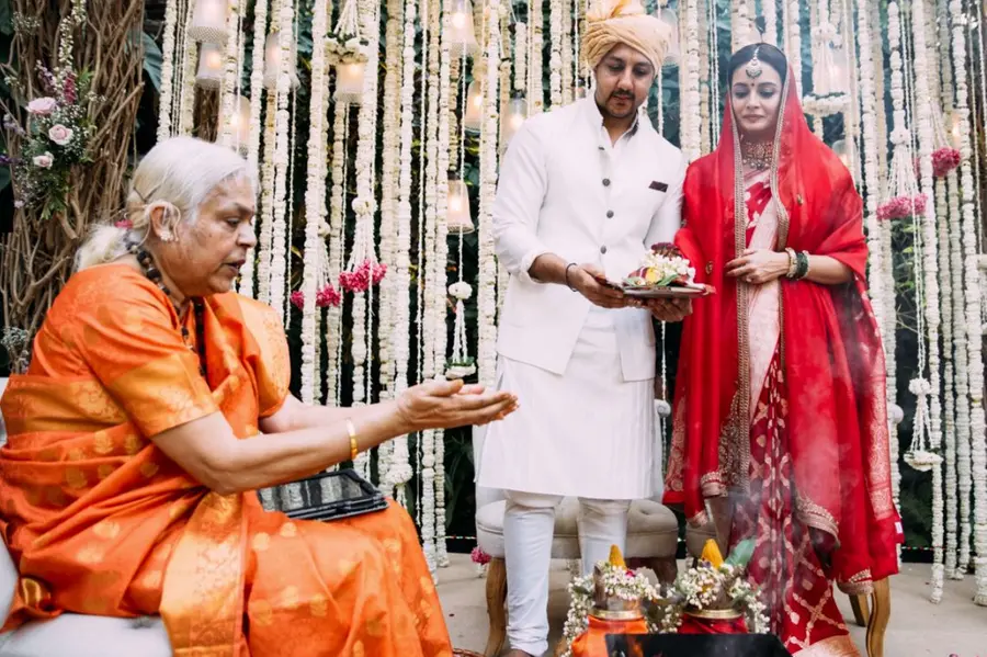 Dia Mirza thanks female priest who conducted her wedding rituals