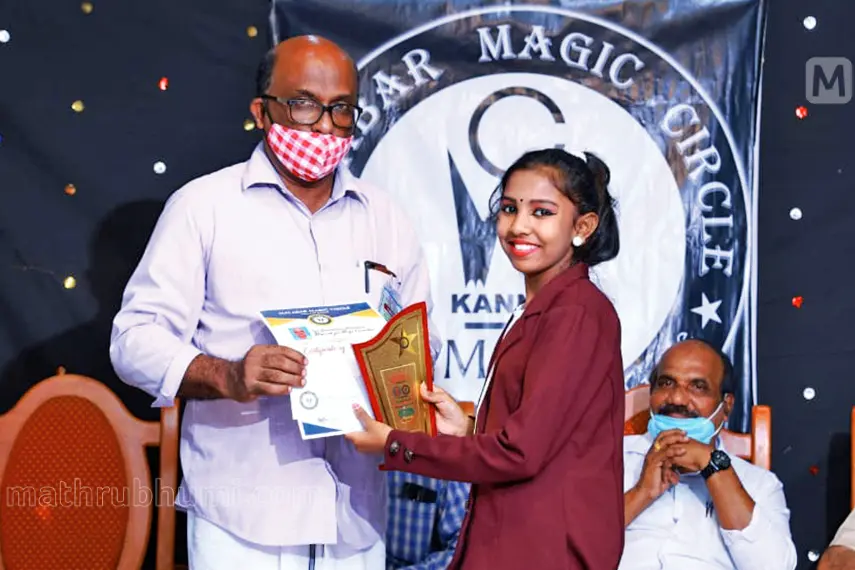 Little magician Theertha becomes star fighting odds silently