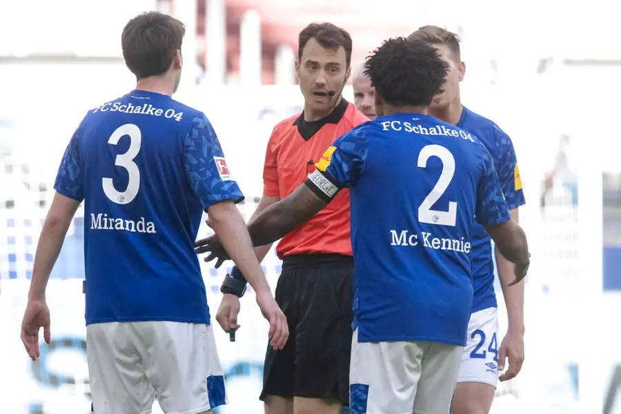 Young footballers call for 'Justice for George Floyd' in Germany