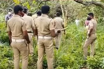ജലാറ്റിന്സ്റ്റിക്കുകള് എത്തിയത് തമിഴ്നാട്ടില് നിന്ന്: ബോംബ് നിര്മ്മാണം പഠിപ്പിക്കാനെന്ന് സൂചന