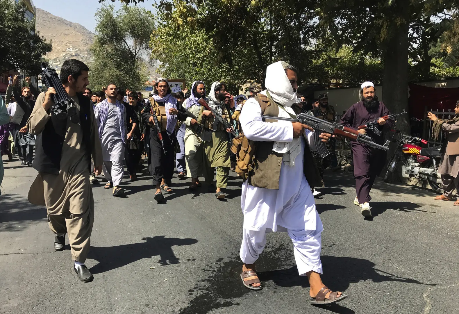 Taliban soldiers | Photo: AP