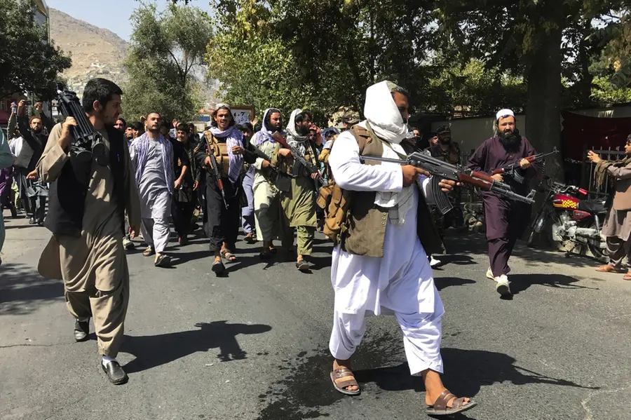Afghanistan's private sector warns of economic collapse, calls on US to release frozen assets