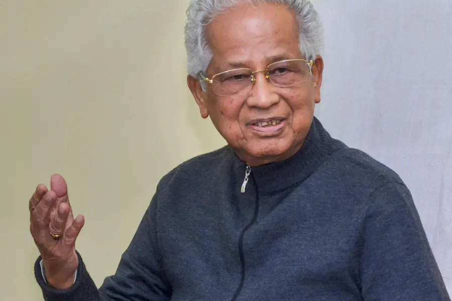 Former Assam chief minister Tarun Gogoi's health worsens, on Ventilator