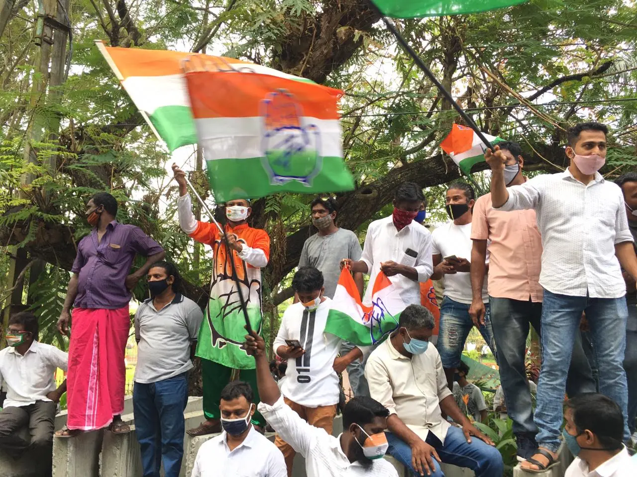 UDF workers celebrating in Ernakulam | Photo: Shaheer CH