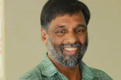 Mohanan Vaidyar dies after collapsing at relative's house, tests Covid +ve