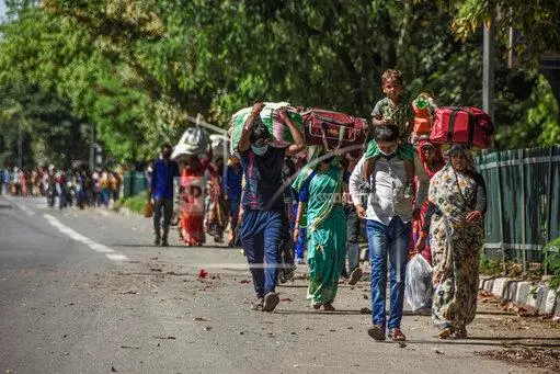 MP: Five migrant labourers killed, 13 hurt as truck overturns