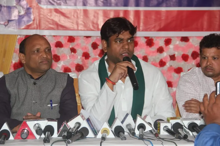 Bihar: Mukesh Sahani walks out of Grand Alliance press conference, says he has been 'back-stabbed'