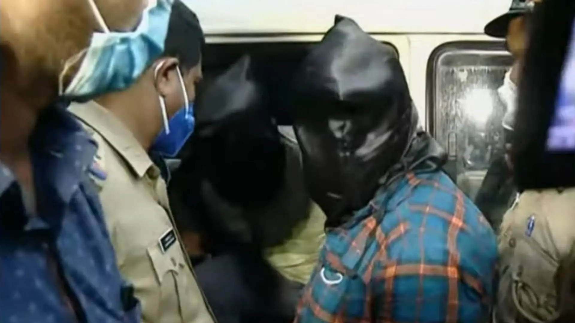 Accused brought to Kochi | Screengrab | Mathrubhumi News
