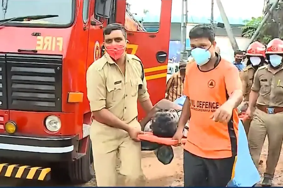 Two killed, 4 injured as concrete slab collapses in Pottammal
