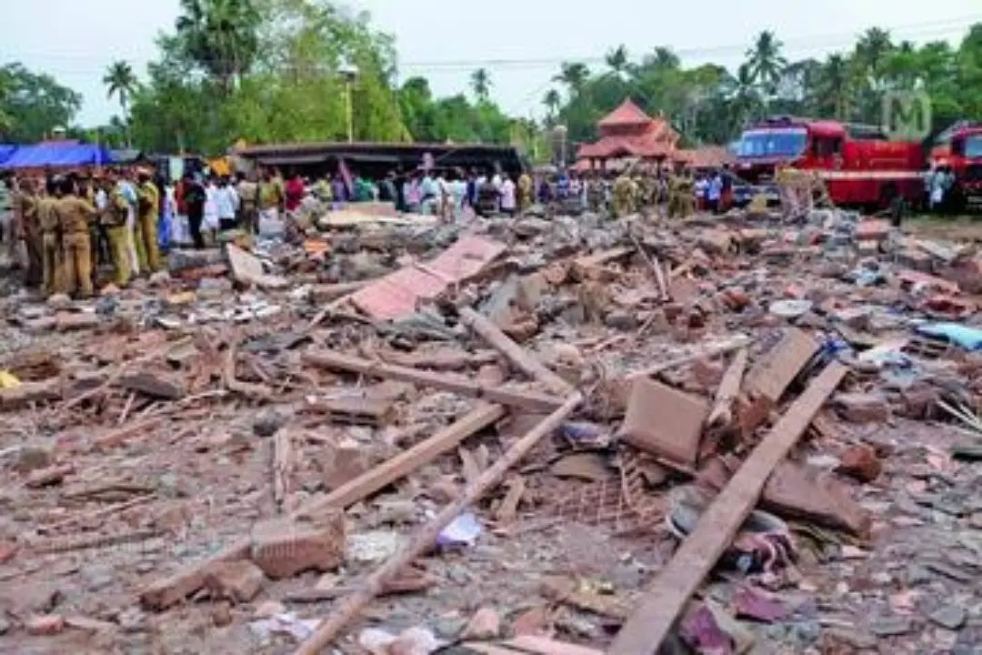 Puttingal fire accident | Photo: Mathrubhumi