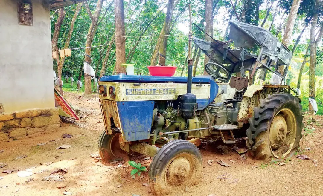 The rusting tractor