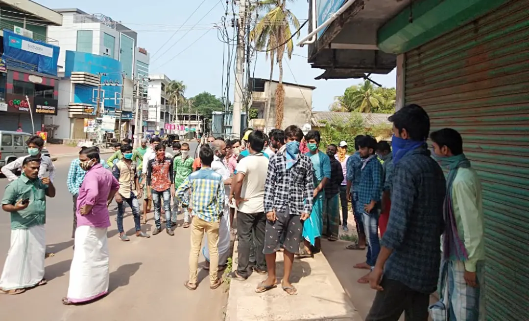 Migrant labourers protesting in Payyannur